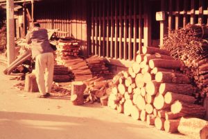 man-cutting-wood-in-different-sizes-japan